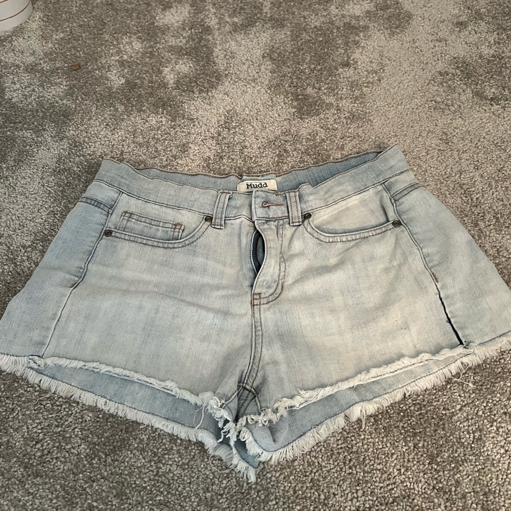 Short shorts